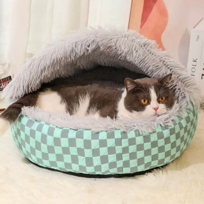 Shell-shaped Plush Cat Bed