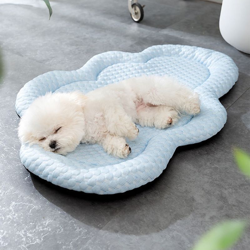 3D Cooling Cloud-shaped Pet Mat