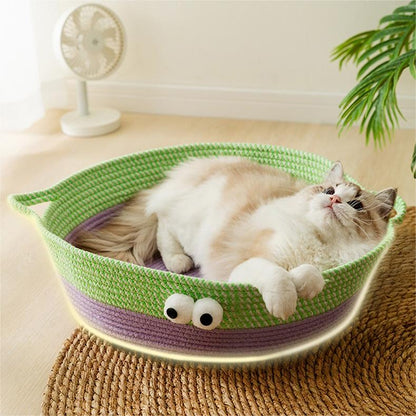 Rattan-Woven All Season Pet Nest Basket