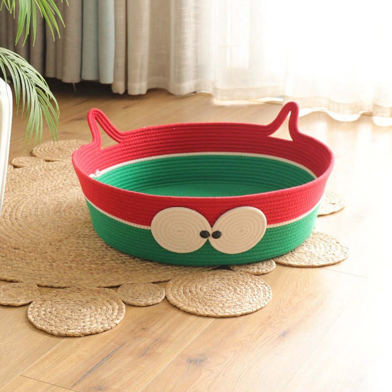 Rattan-Woven All Season Pet Nest Basket