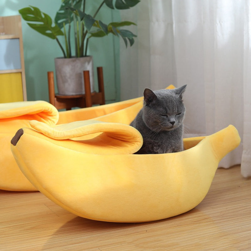 Soft Cozy Banana Shaped Bed for Pets