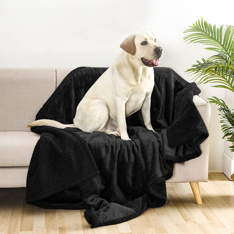 Flannel Sherpa Thickened Pet Blanket
